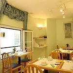 Royal Bastille Hotel 2*
