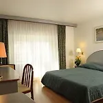 Royal Bastille 2*